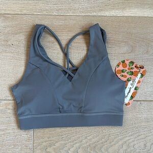 NEW WITH TAGS Grey athletic top with cute criss cross detail, bra cups, lined XS